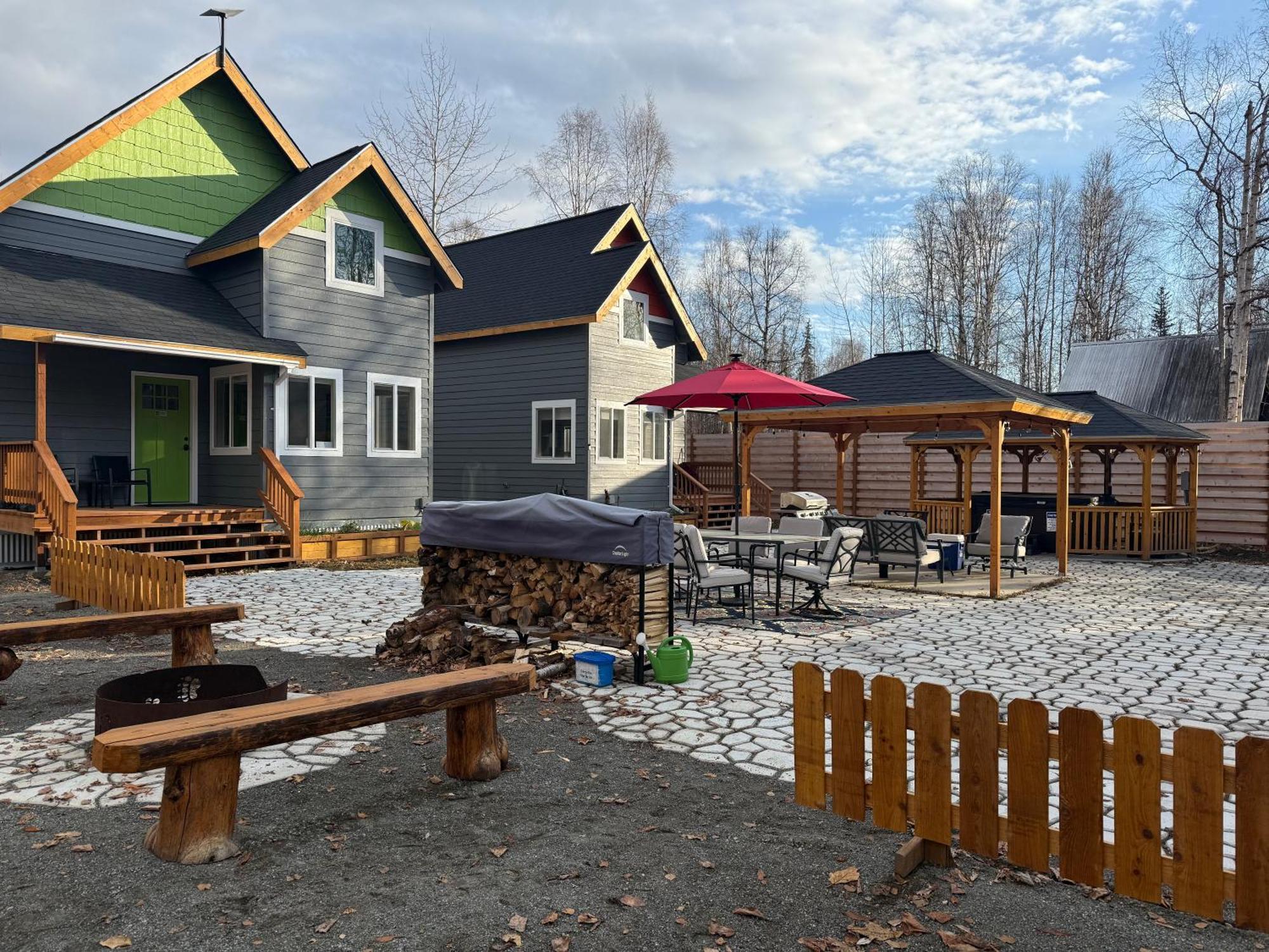 Talkeetna Log Cabin With Hot Tub Unit 2 Zewnętrze zdjęcie